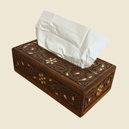 Boîte à Mouchoirs en Hêtre Sculptée à la Main – Finition Noyer et Nacre