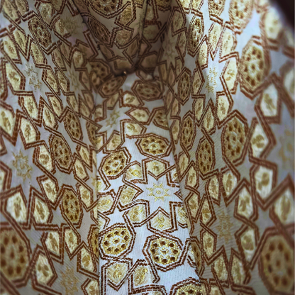 Zenobia – Pochette Damasquine de Luxe en Noyer avec Incrustations de Nacre & Intérieur Brocart